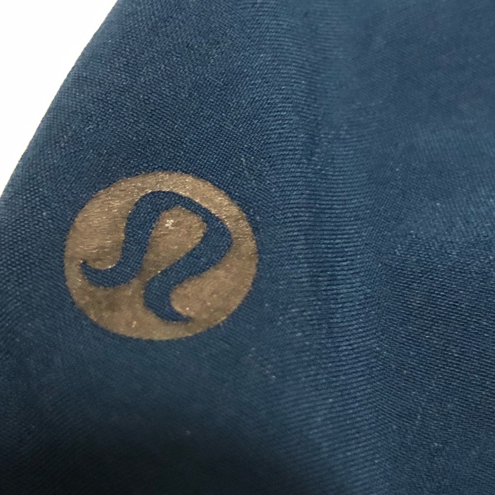Lululemon Speed Shorts in Jaded - Picture 6 of 9